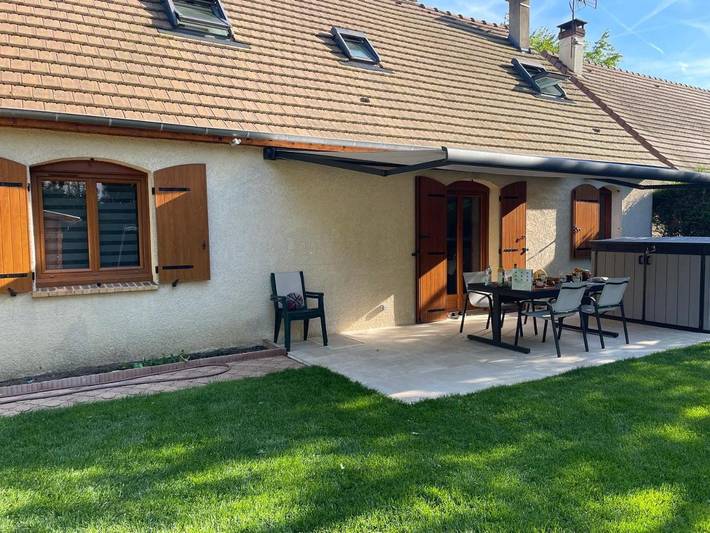 Location de vacances pour 2 personnes, avec jardin et vue à Vaires-sur-Marne - 2