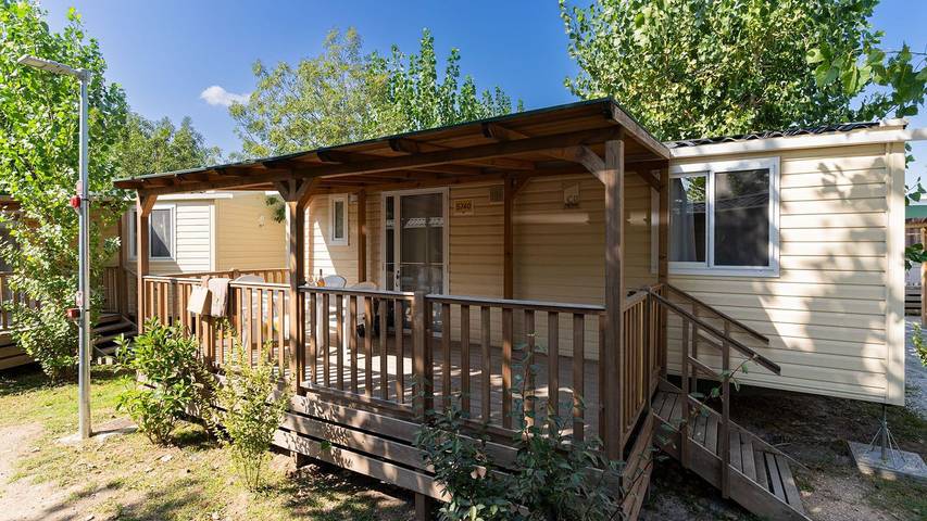 Bungalow per 5 persone, con piscina e terrazza, con animali domestici a Rimini