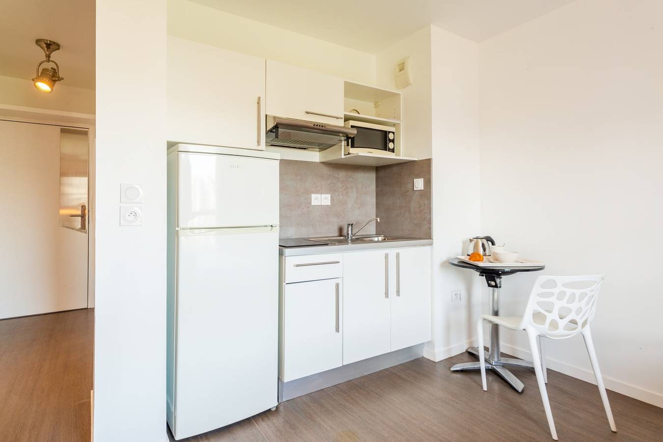 Estudio entero, L'Herblinois - Wifi - Proche tram in Saint-Herblain, Nantes region