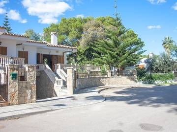 Holiday home in Muro, North Majorca für 6 