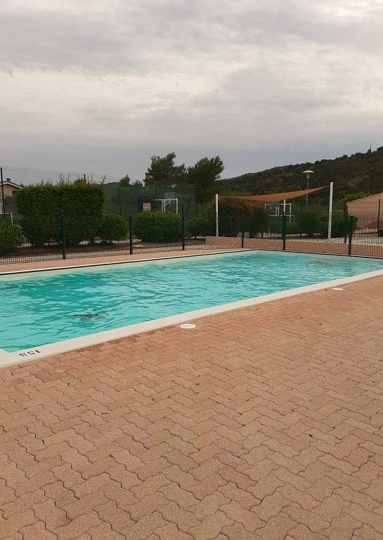Chez Zabeth, maison climatisée, dans domaine privé avec piscines in Roquebrune-sur-Argens, Région de Draguignan
