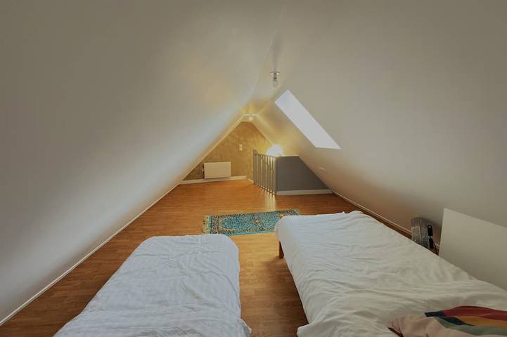 Entire apartment, Royal Crown Apartment With Royal Garden in Le Bourget, Seine-Saint-Denis