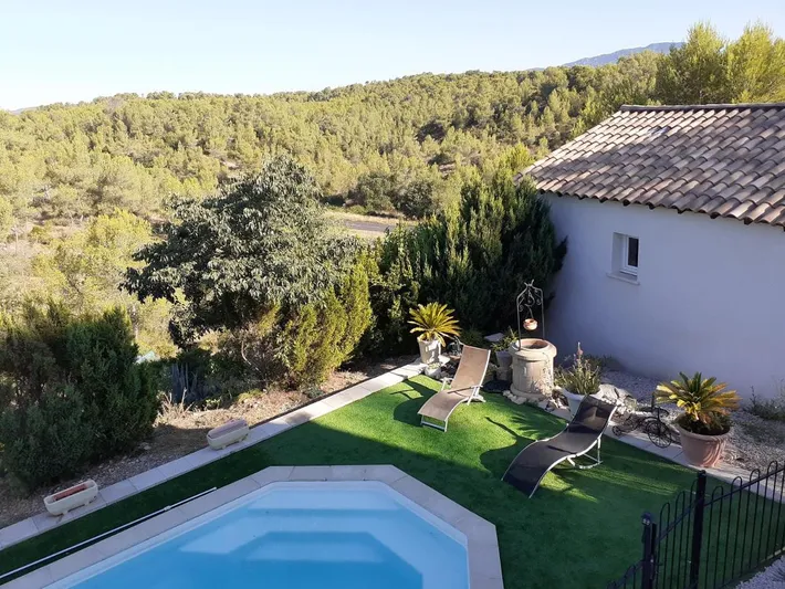 Apartamento de vacaciones para 4 personas, con vistas además de piscina y terraza - 1