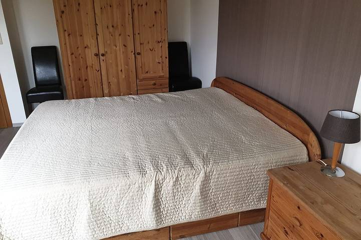 Ferienhaus für 8 Personen, mit Sauna und Whirlpool sowie Garten in Heede - 4