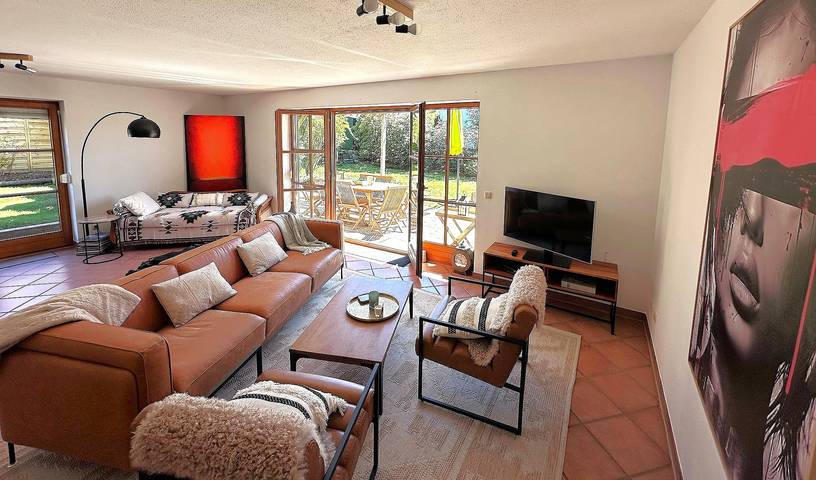 Ferienhaus für 8 Personen, mit Garten und Sauna sowie Pool in Grabenstätt - 2
