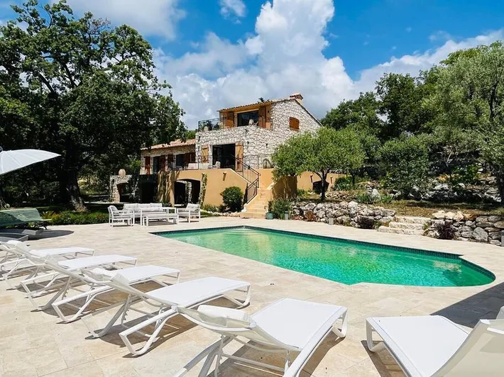 Chalet para 8 personas, con jardín además de vistas y piscina - 1