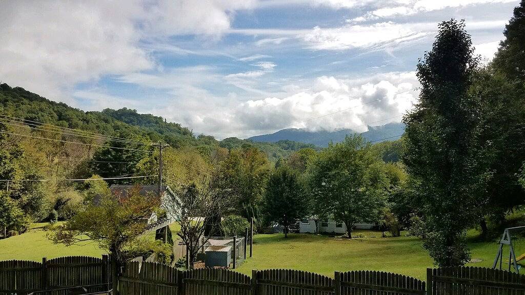 Log Cabin Ferienwohnung in Waynesville, Nc in Cataloochee Valley