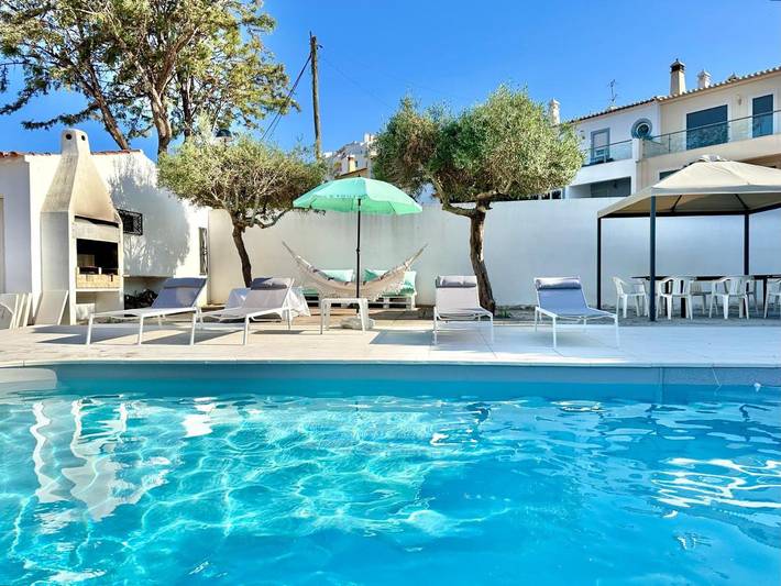Villa para 12 pessoas, com Varanda e Terraço e ainda Jardim and Piscina em Santa Maria