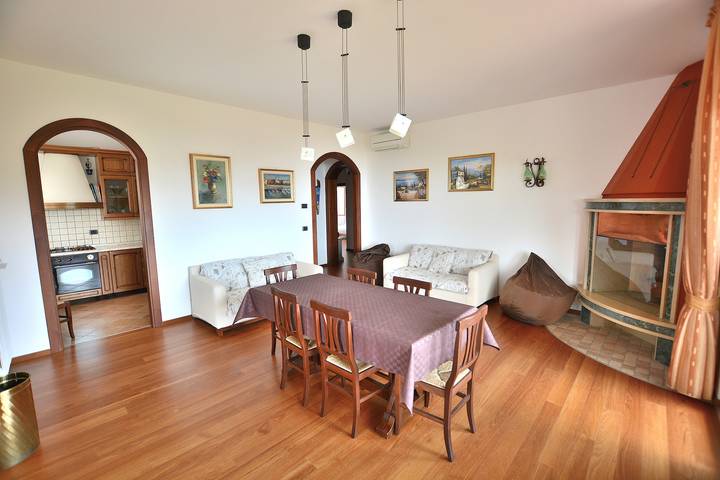 Ferienwohnung für 6 Personen, mit Seeblick und Terrasse in Garda - 4