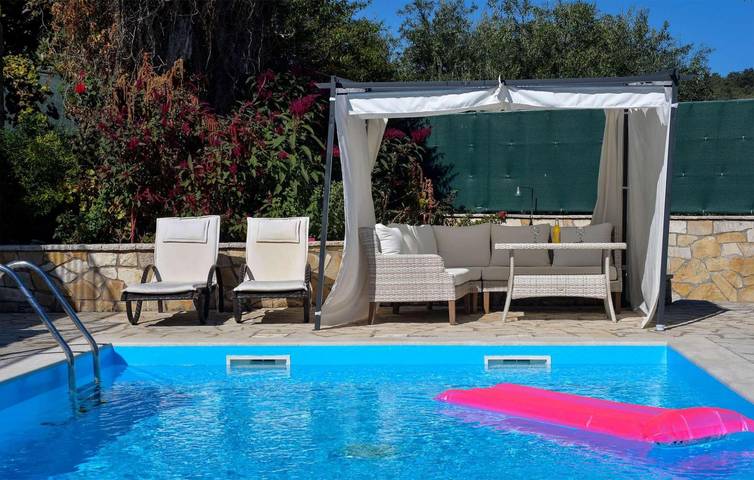 Villa für 4 Personen, mit Garten und Balkon, kinderfreundlich auf Paxos