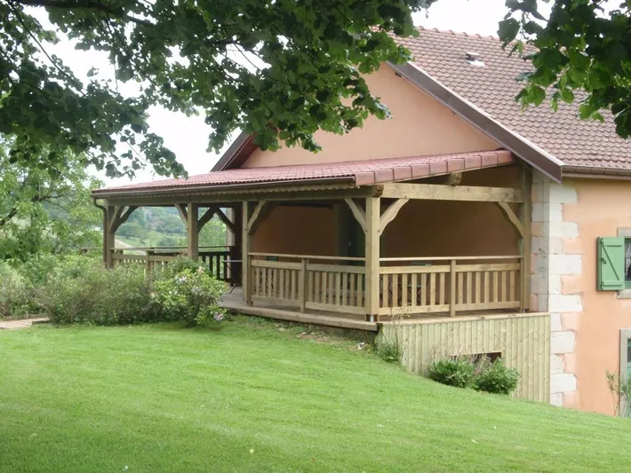 Appartement de vacances pour 3 personnes, avec vue ainsi que jardin et piscine - 1