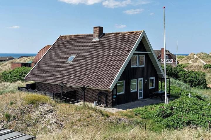 Ferienhaus mit Meerblick für 6 Personen, mit Ausblick in Henne Strand