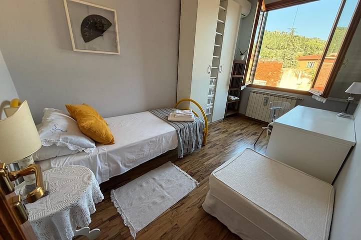 Casa a schiera nei pressi di Firenze, stile rustico toscano in Calenzano, Provincia de Firenze