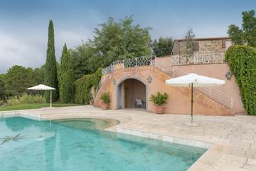 Agriturismo per 8 Persone in Riparbella, Costa degli Etruschi, Foto 2