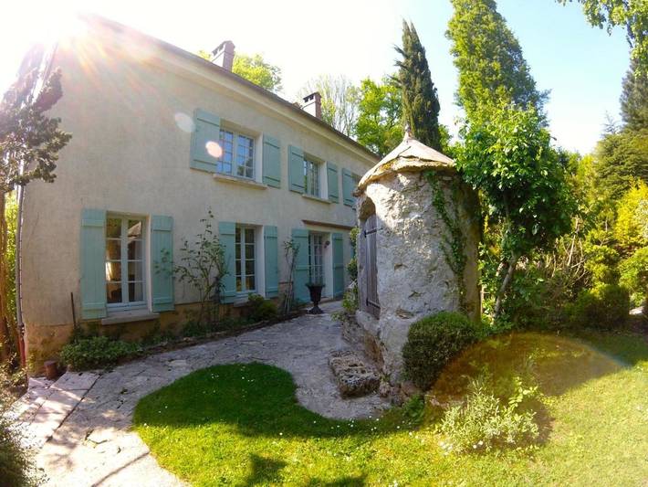 Location de vacances pour 2 personnes, avec jardin, adapté aux familles à Saint-Cyr-sur-Morin - 3