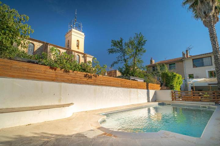 Maison de vacances pour 6 personnes, avec vue ainsi que jardin et piscine