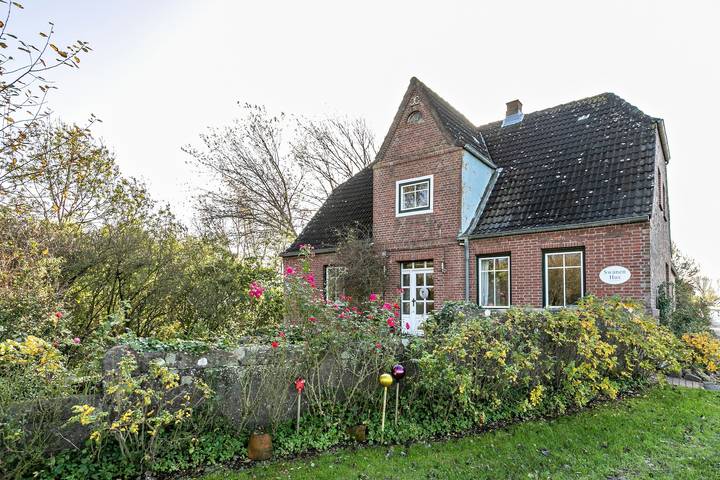 Villa für 6 Personen, mit Garten
