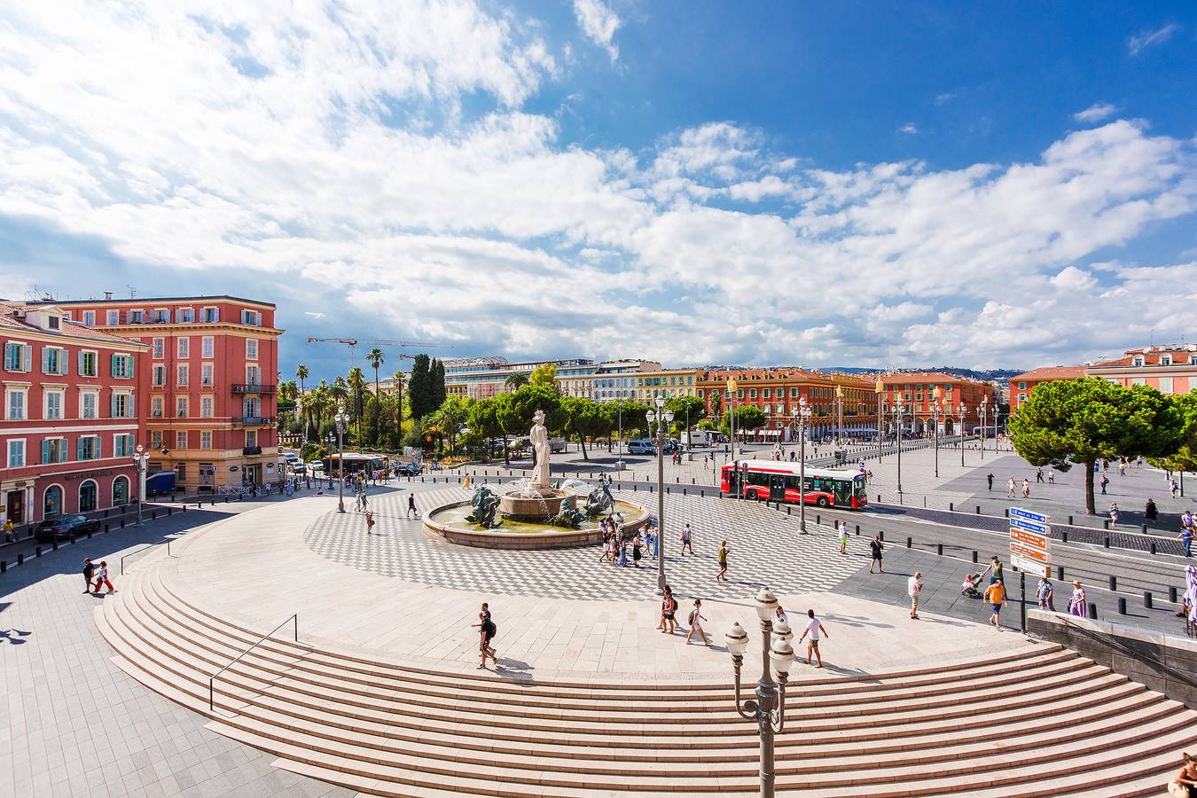Appartement entier, Massena By Riviera Holiday Homes in Nice, Côte méditerranéenne (France)