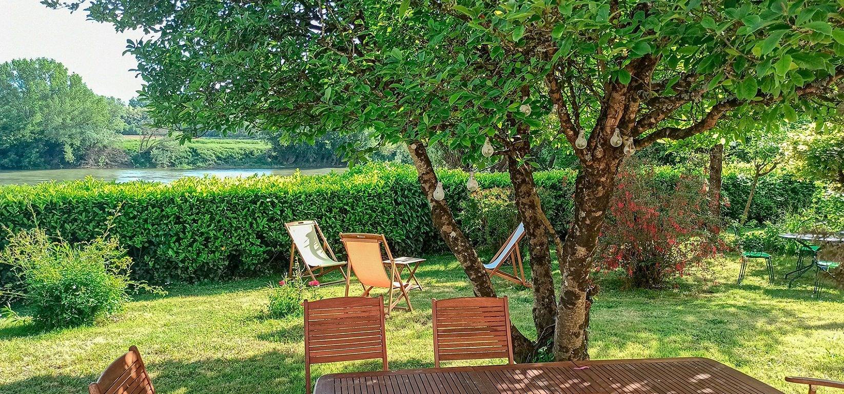 Le Relais de Garonne - Chambre Irène in Bourdelles, Région de Langon
