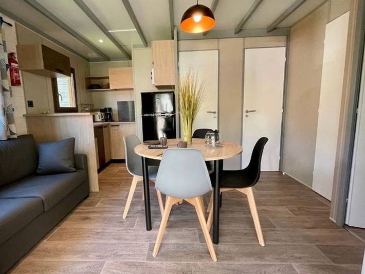 Gîte pour 4 personnes, avec terrasse et piscine à Coulon - 2