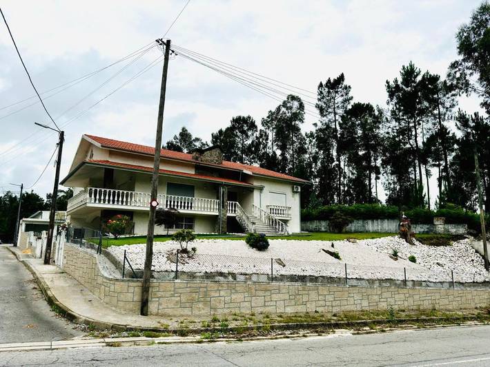 Gîte pour 5 personnes, avec vue et jardin, adapté aux familles à Santa Maria da Feira - 2