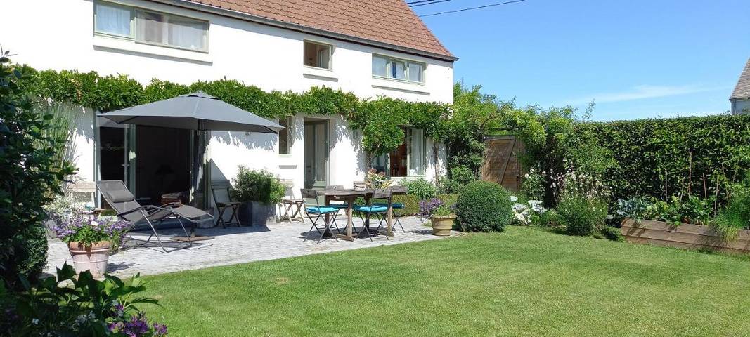 Chambre d’hôte pour 2 personnes, avec Terrasse ainsi que Jardin et Vue dans Ohain