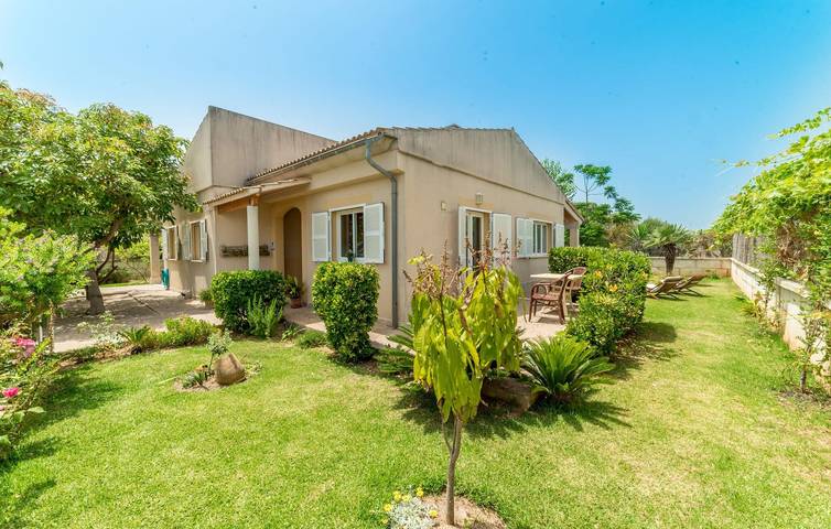 Finca mit Hund für 5 Personen, mit Terrasse, mit Haustier in Playa de Muro - 2