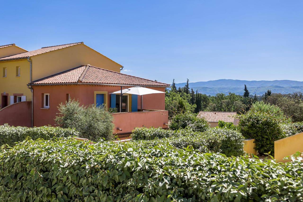 Appartement entier, One-Bedroom Apartment in Roussillon, Parc naturel régional du Luberon