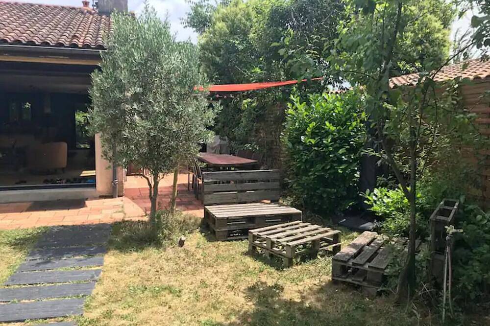 Maison au Calme Avec Jardin - Proche Gare Bordeaux in Bègles, Región de Burdeos