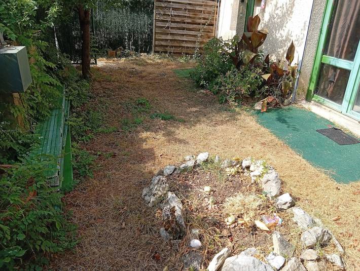 Ferienhaus in Pradines mit privatem, renoviertem Garten in Pradines, Quercy