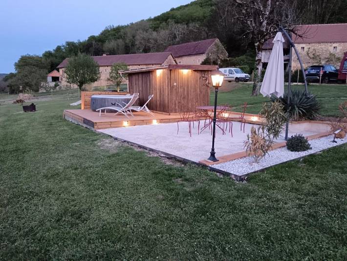 Location de vacances pour 2 personnes, avec jardin et jacuzzi à Castelnaud-la-Chapelle - 4