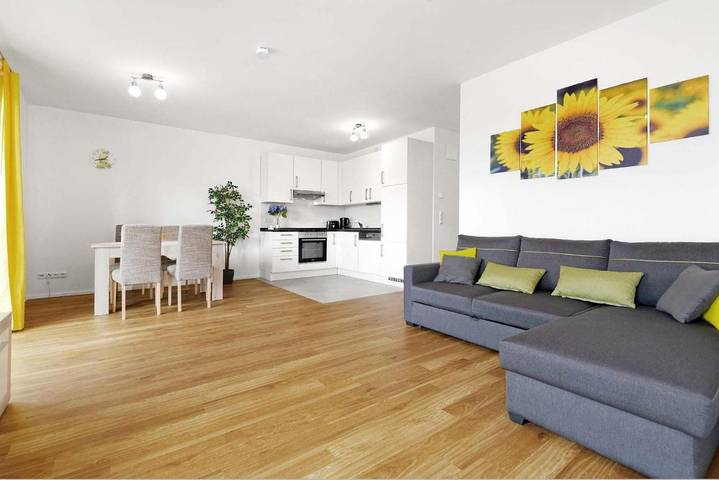 Ferienwohnung für 2 Personen, mit Ausblick und Balkon, kinderfreundlich in Französisch Buchholz Berlin