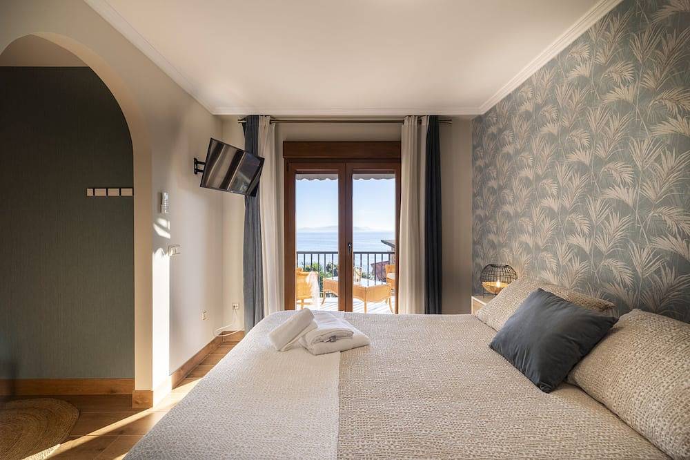 Villa Montalvo Beach Sanxenxo-Heated Swimming Pool in Sanxenxo, Rías Baixas