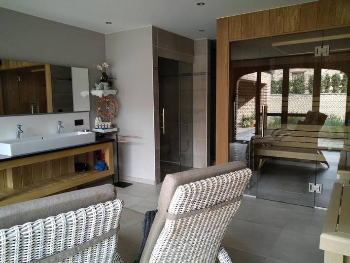 Location de vacances pour 6 personnes, avec vue ainsi que jardin et sauna à Gingelom - 4