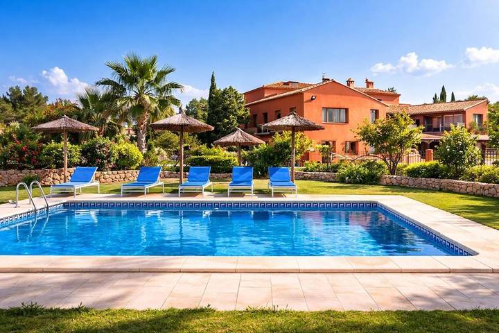 Chalet para 14 personas, con Balcón y Terraza además de Jardín y Piscina en Vall D'albaida