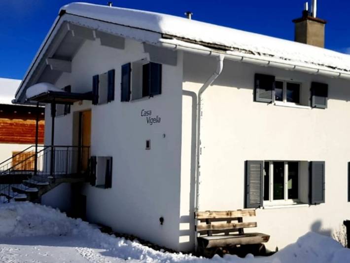 Ferienwohnung für 6 Personen, mit Balkon und Terrasse sowie Garten in Lumbrein