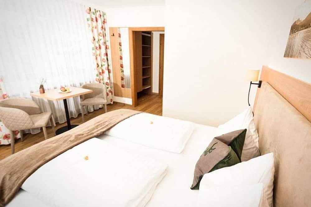 Doppelzimmer mit Balkon - Pension Huber in Salzkammergut-Berge, Fuschl am See
