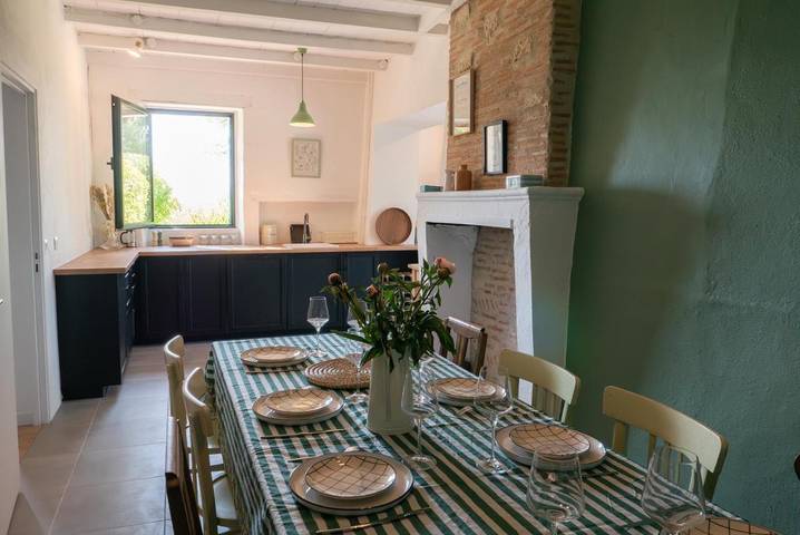 Location de vacances pour 8 personnes, avec Terrasse ainsi que Jardin et Vue à Port-Sainte-Foy-et-Ponchapt