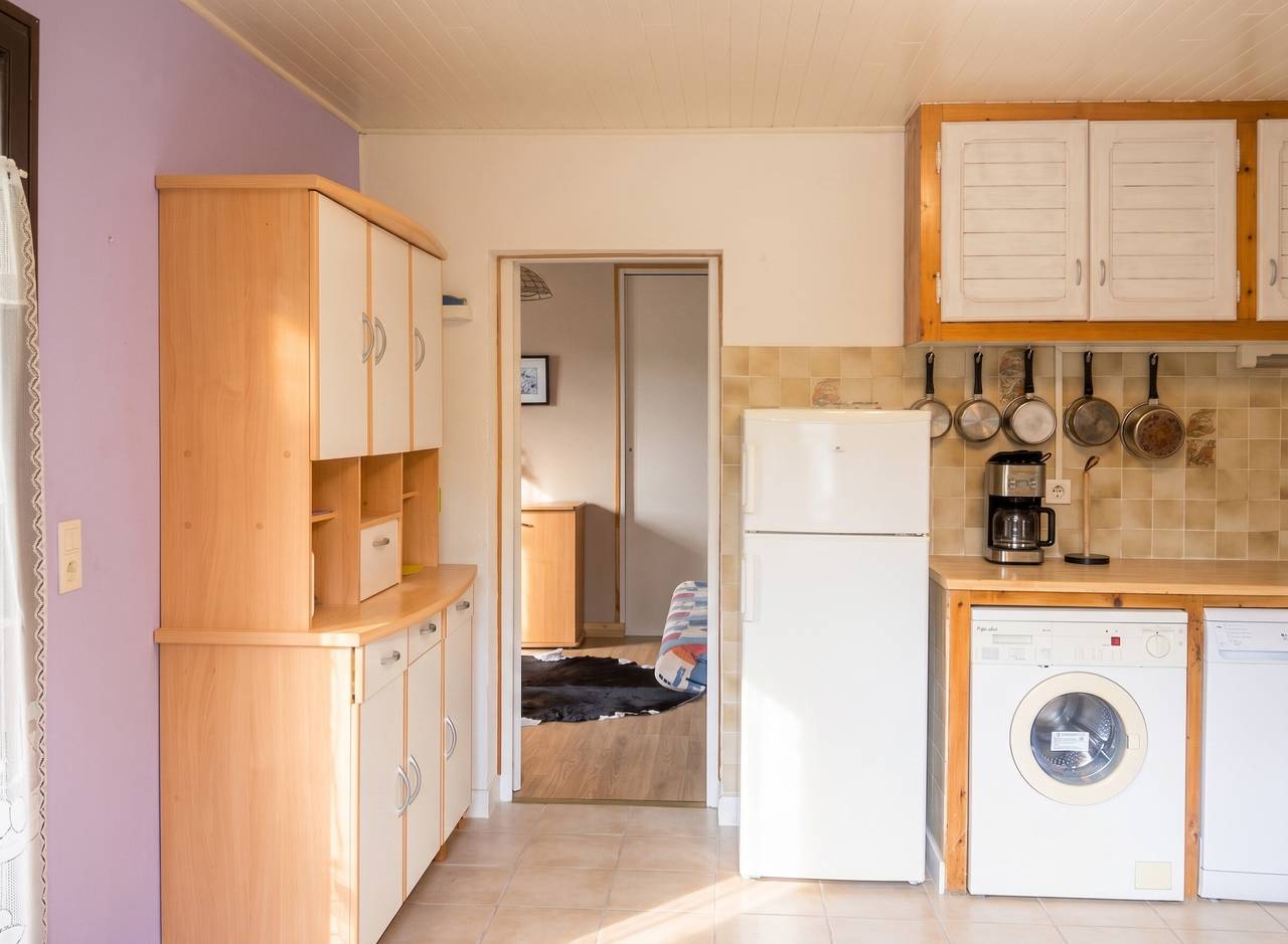 Appartement entier, Appartement charmant à Selonnet avec piscine partagée et vue in Selonnet, Alpes-de-Haute-Provence