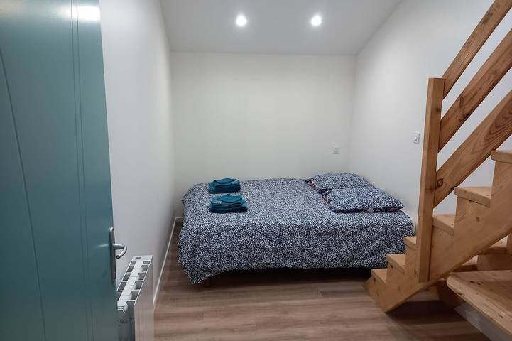 Gîte pour 6 personnes, avec terrasse à Pérouges - 4