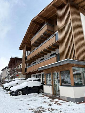 B&B für 3 Personen, mit Ausblick und Sauna sowie Balkon in Saalbach - 4