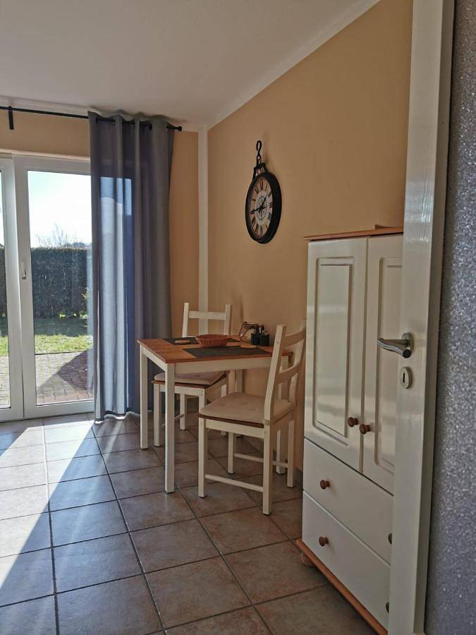 Ferienwohnung für 2 Personen, mit Terrasse und Garten in Niepars - 4
