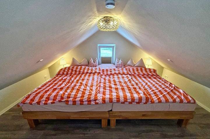 Ferienhaus für 4 Personen, mit Terrasse und Garten sowie Sauna in Middelhagen - 2