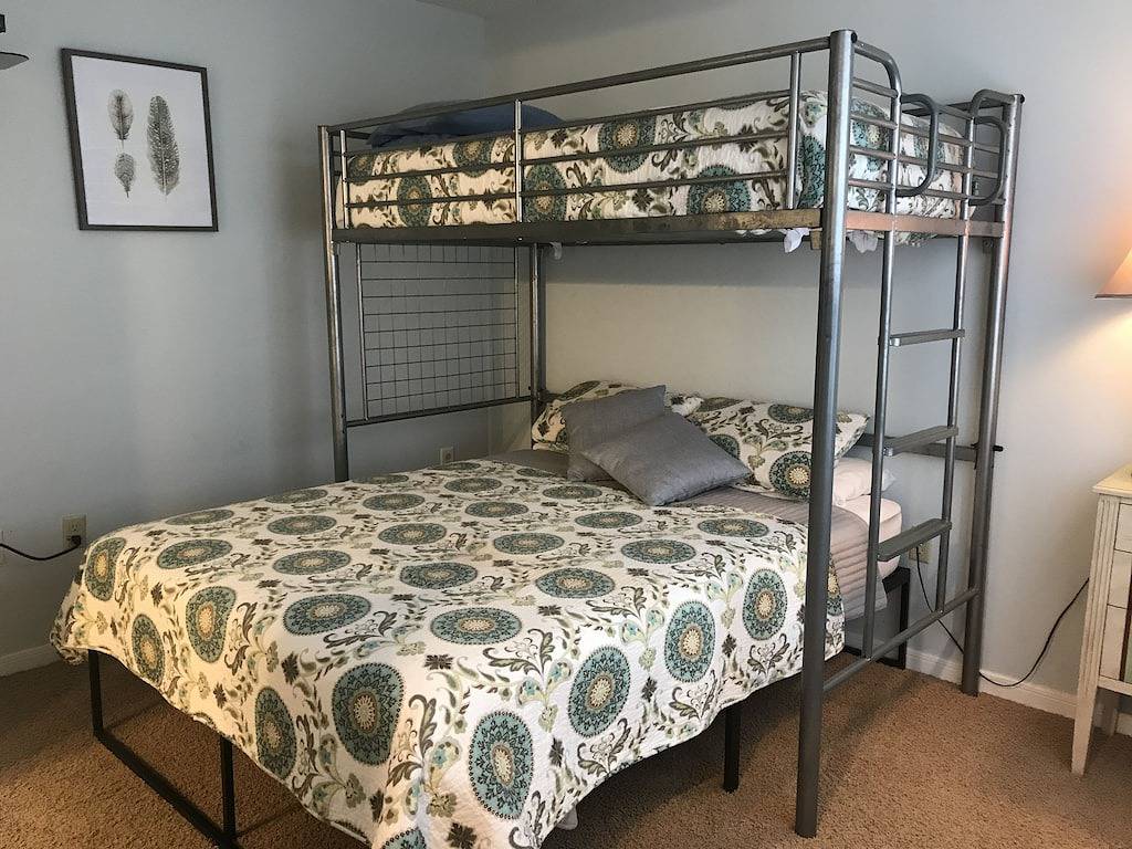 Beach Rental for 6 Guests in Gulf Shores, Mobile Bay