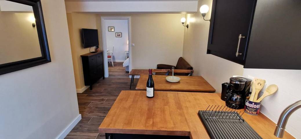 Gîte pour 3 personnes, avec jardin ainsi que vue et terrasse à Marcillac-Vallon - 4