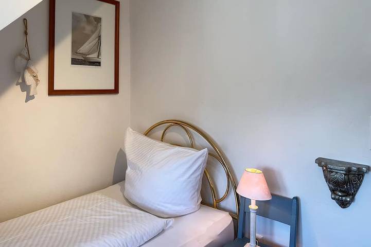 Ferienhaus für 5 Personen, mit Garten und Terrasse in Nebel - 4