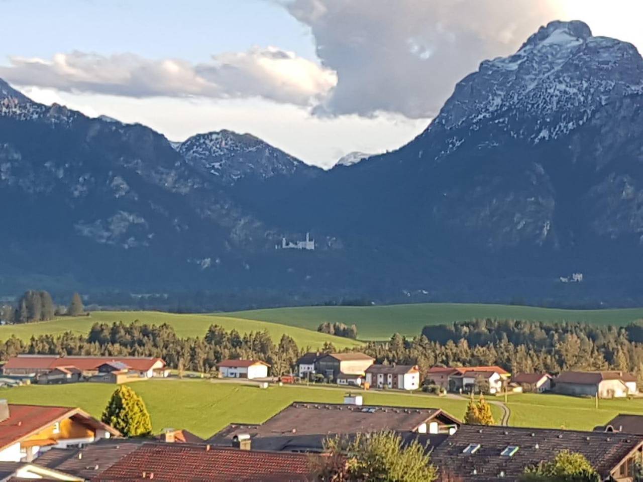 Ganze Ferienwohnung, Neuschwanstein-Blick in Hopfen am See, Bayerisch Schwaben