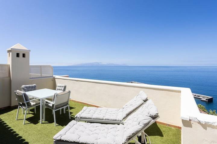Ganze Wohnung, Ferienwohnung für 4 Personen mit Pool in Playa de los Guíos, Santiago del Teide