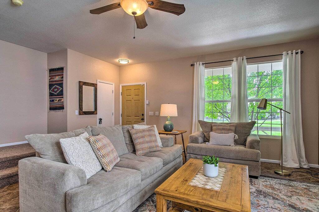 Cozy Colorado House < 9 Mi to Garden of the Gods in Colorado Springs, El Paso County (CO)