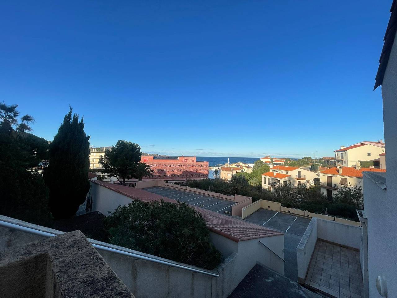 Entire studio, Quiet studio with terrace and parking in Banyuls-sur-Mer in La Côte Vermeille, Banyuls-sur-Mer